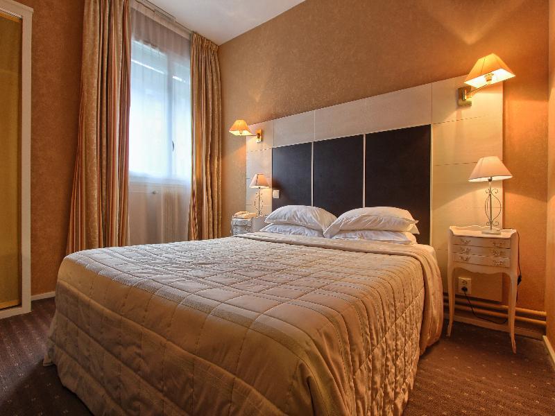 Campanile Chartres Centre - Gare - Cathedrale Hotel Eksteriør billede